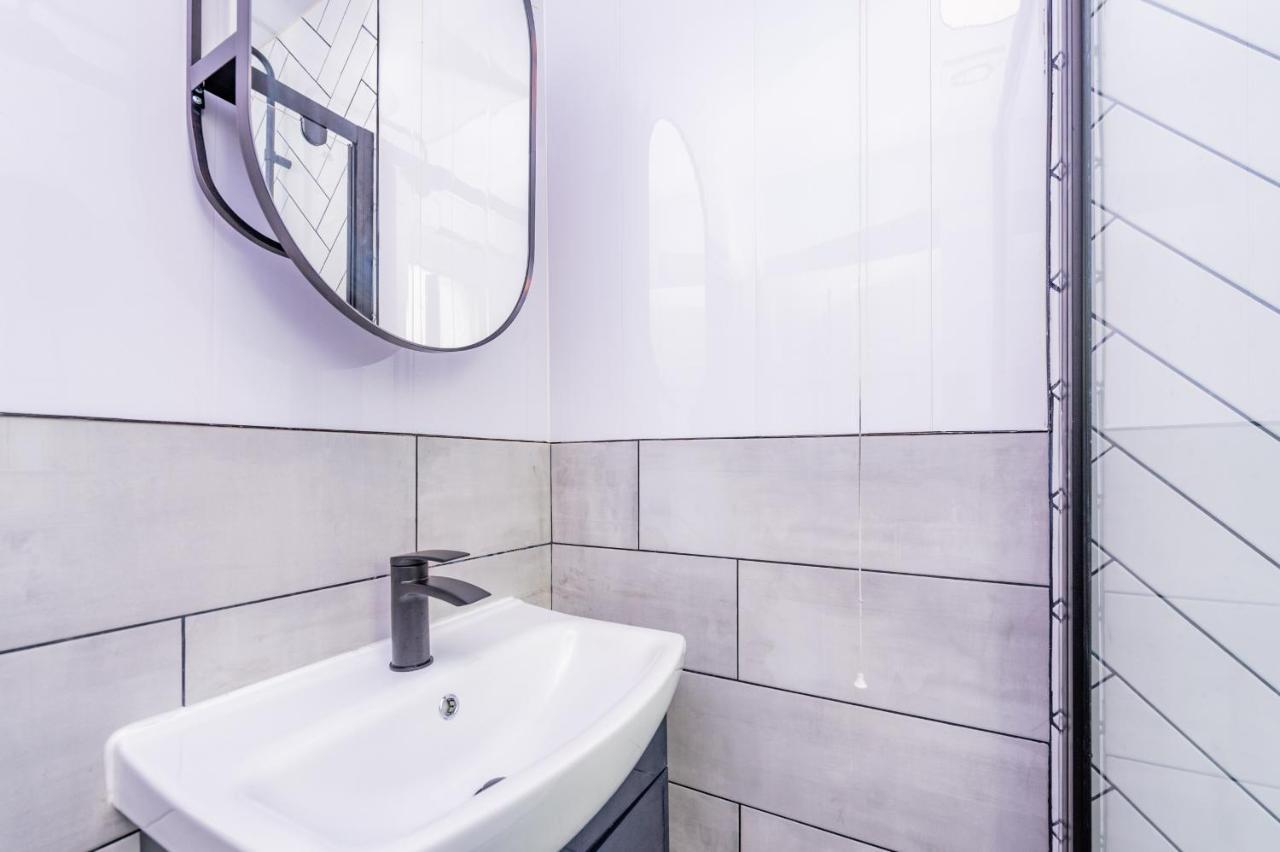 Studio Annexe By Papermill, Deeside - En-Suite, Heswall Luaran gambar