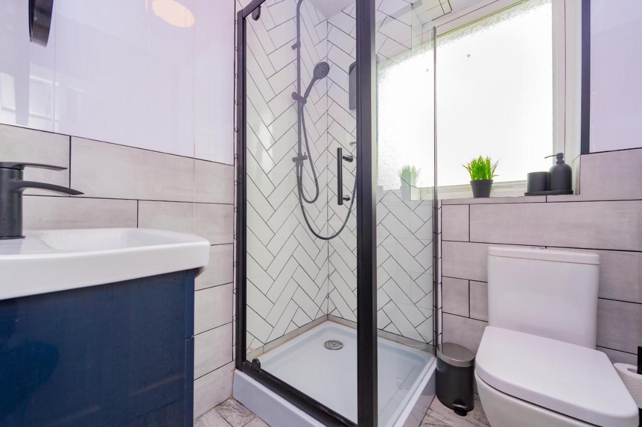 Studio Annexe By Papermill, Deeside - En-Suite, Heswall Luaran gambar